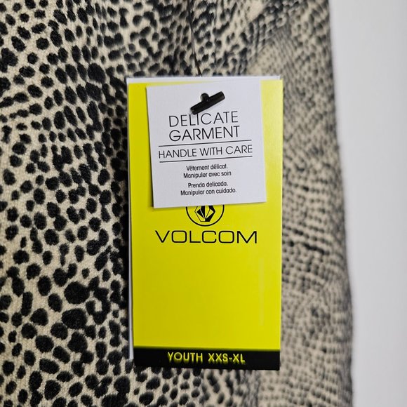 NWT Volcom Girl's Black/Tan Sweater Size (Multiple Sizes) - Picture 3 of 6